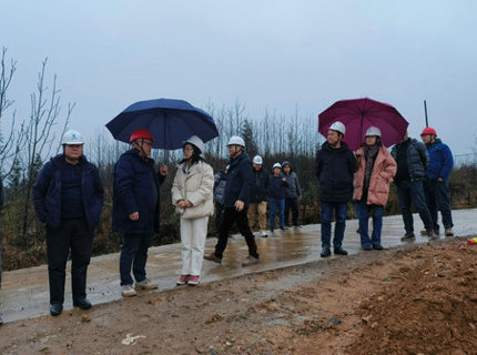 陳印輝到公司風電場檢查安全生產(chǎn)工作并慰問一線職工