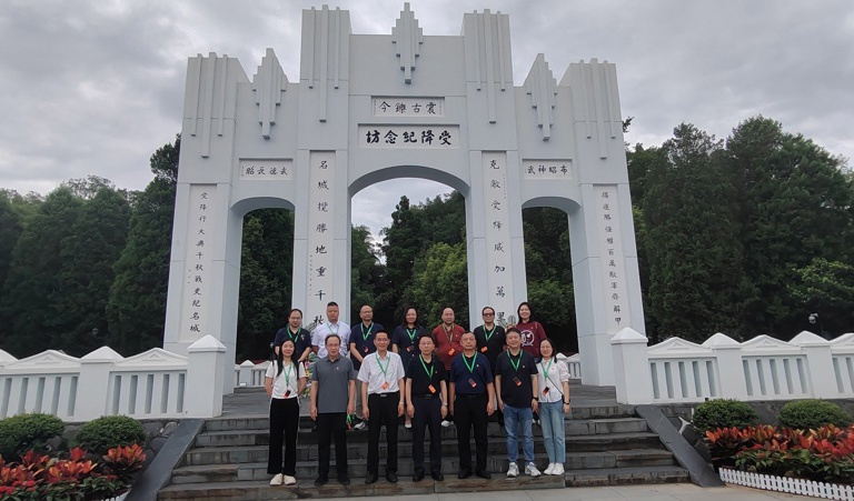 黨群部黨支部與財(cái)務(wù)部黨支部開展聯(lián)學(xué)聯(lián)建主題黨日活動(dòng)